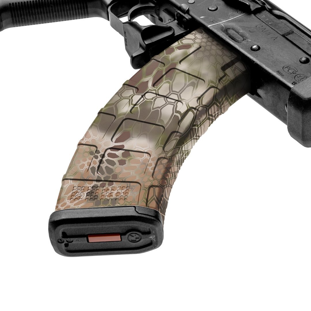 GunSkins® prémiový vinylový skin na zásobník AK-47 – Kryptek Highlander™ (Farba: Kryptek Highlander™)