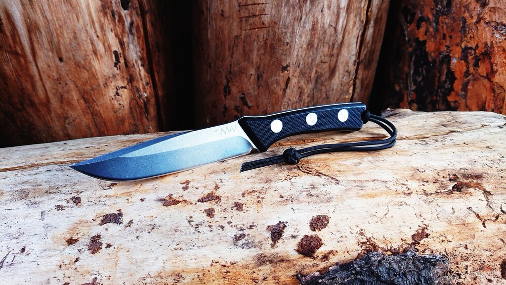 Nôž s pevnou čepeľou ANV® P300