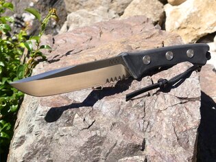 Nôž s pevnou čepeľou ANV® P400 s kombinovaným ostrím - Satin, puzdro kožené